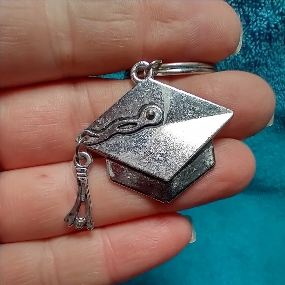Silvertone graduation cap and tassel keychain